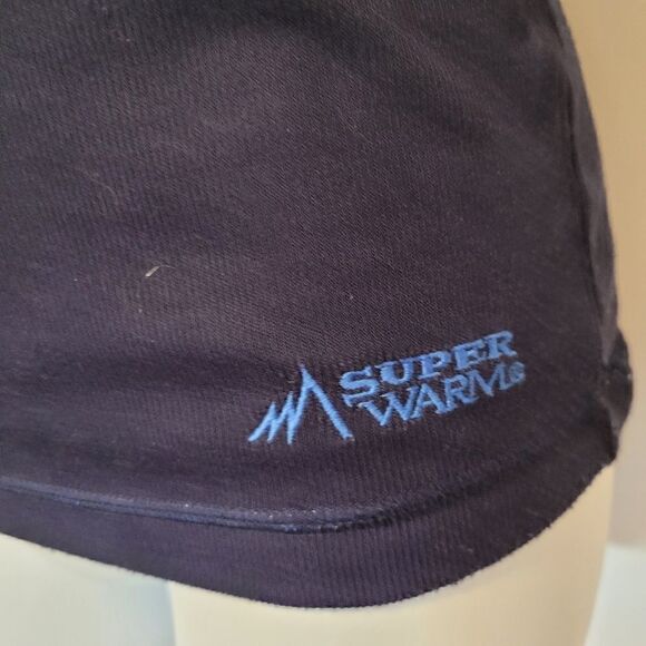 2/$20 Vintage England super warm top - Picture 3 of 4